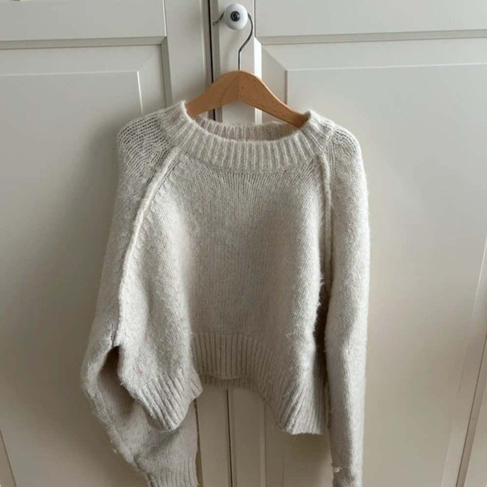 Zara Cream Crew Neck Sweater